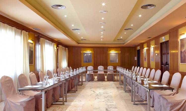 Sala Embajada Hotel ILUNION Golf Badajoz Badajoz Sala Embajada Hotel ILUNION Golf Badajoz Badajoz